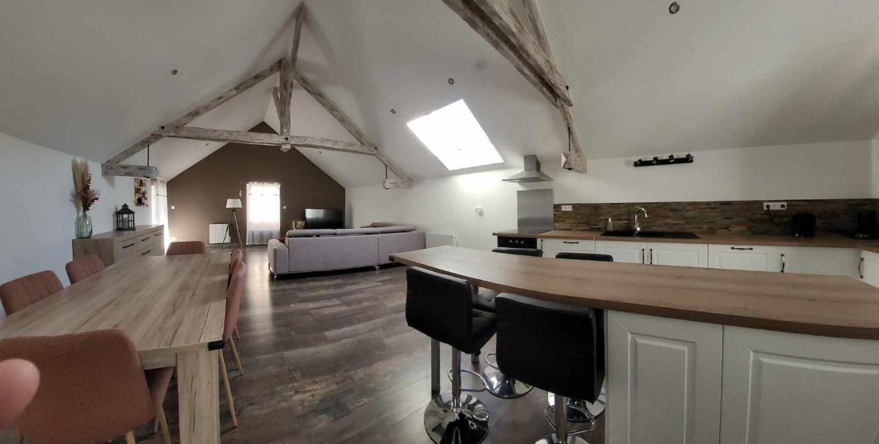 Charmante Maison A Haybes Exteriér fotografie